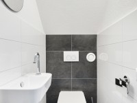 Orchis Comfort - Toilet.jpg