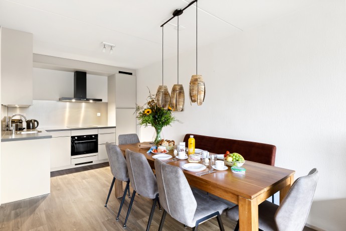 Lotus Comfort - Eettafel:Keuken.jpg