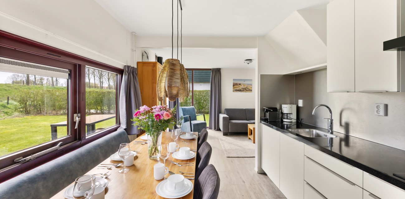 Iris - Eettafel : Keuken.jpg