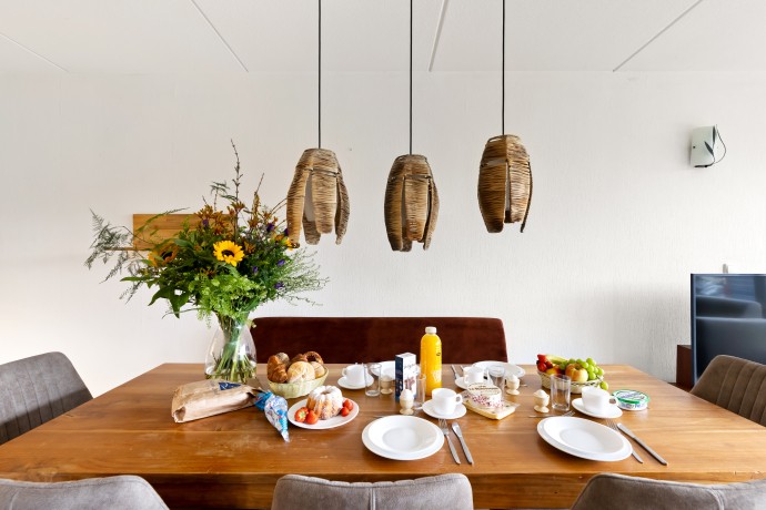 Lotus Comfort - Eettafel Gedekt.jpg