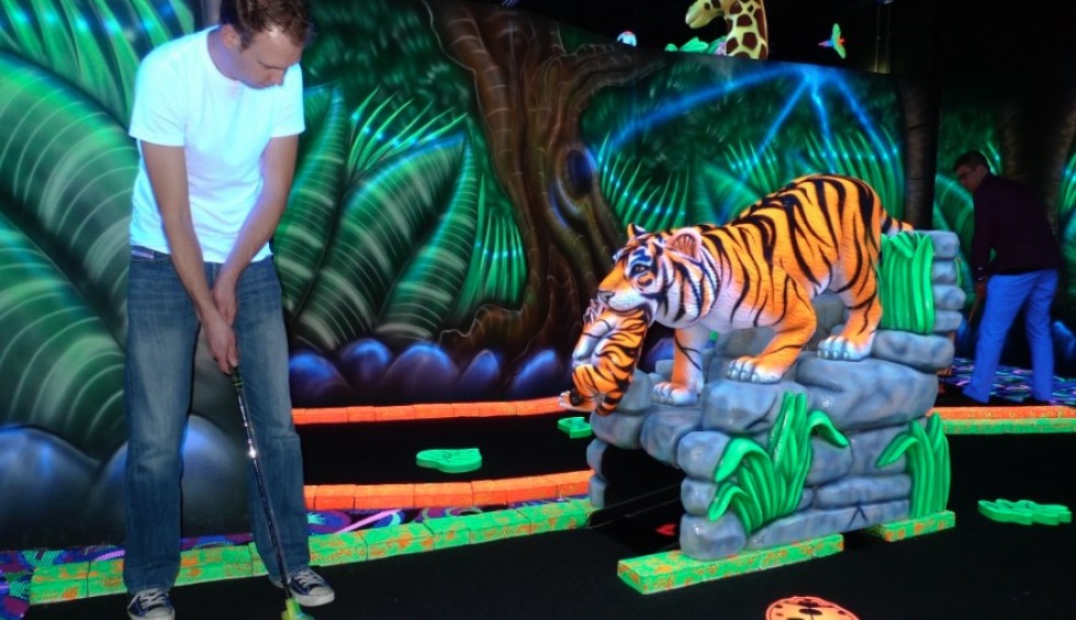 Glowgolf 2.jpg