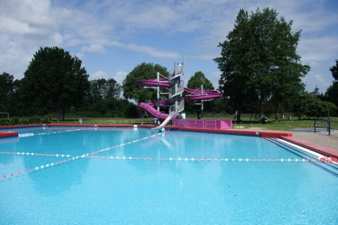 Zwembad Stelleplas.jpg